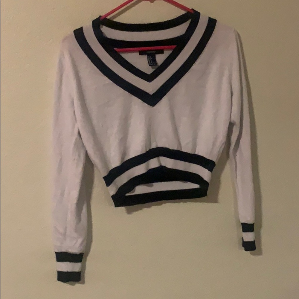 Forever 21 v neck long sleeve shirt only $3!